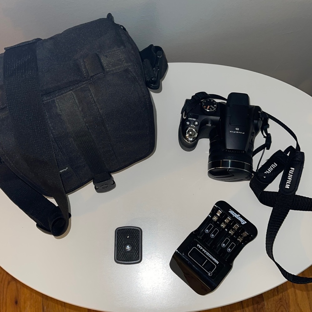 Fujifilm FinePix S4250